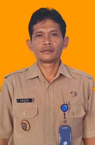 Arsidi Kepala Desa