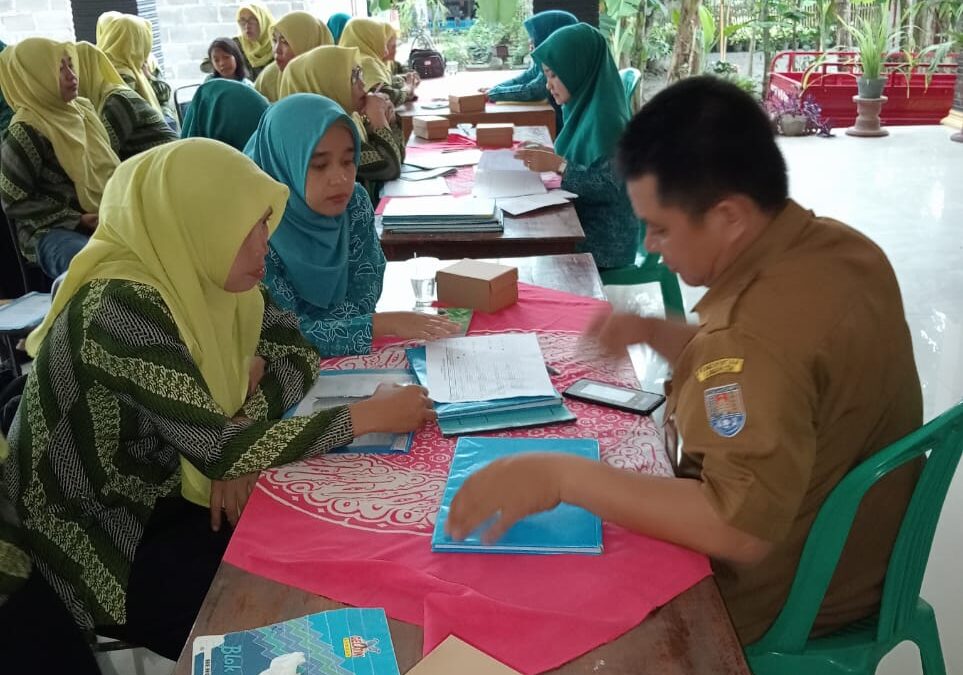 Rapat Konsultasi Tim Penggerak PKK Desa Keleng Bersama Camat Kesugihan dan Ketua TP PKK Kecamatan Kesugihan