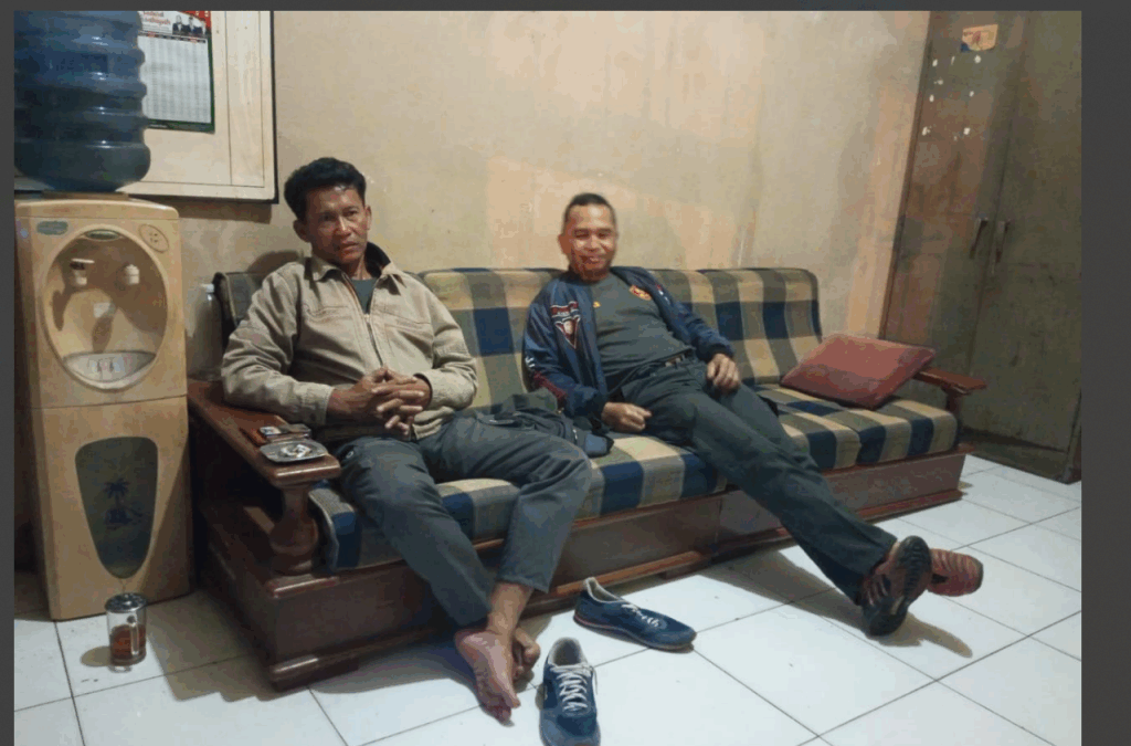 Piket Satlinmas di Kecamatan Kesugihan