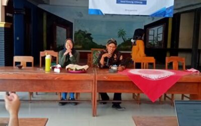 Demo Aplikasi Digital Marketplace Biomassa di Balai Desa Keleng