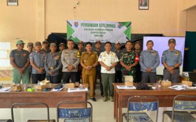 Pembinaan Satlinmas Desa Keleng Digelar di Balai Desa