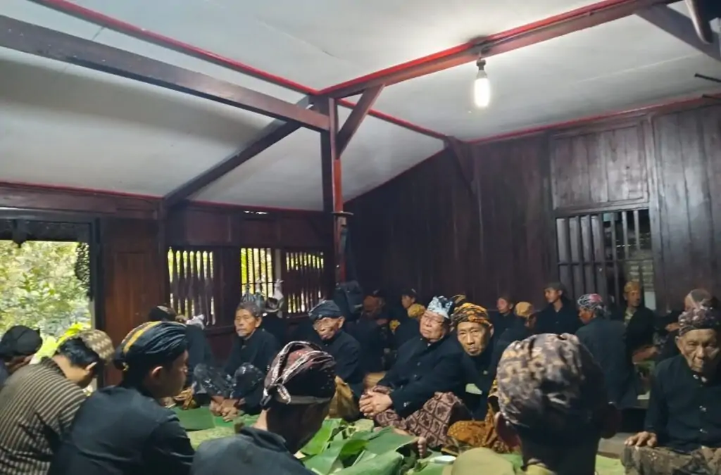 UPACARA ADAT UNGGAHAN